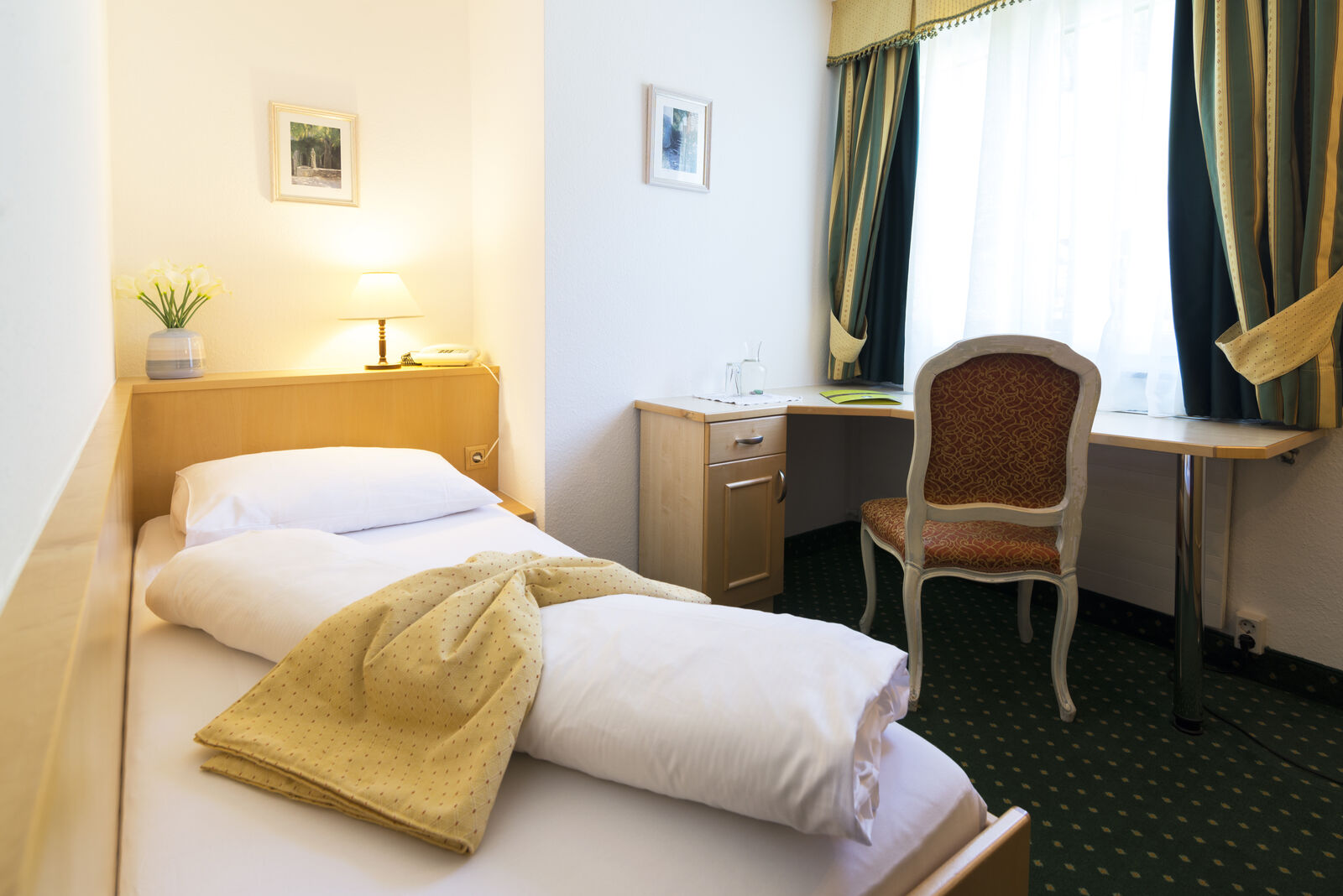 Zimmer | EINZELZIMMER | Hotel Alpenhof